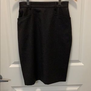 NWOT Faconnable light wool Sz 6 grey skirt